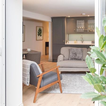 The Burrow By Harrogate Serviced Apartments Exterior photo